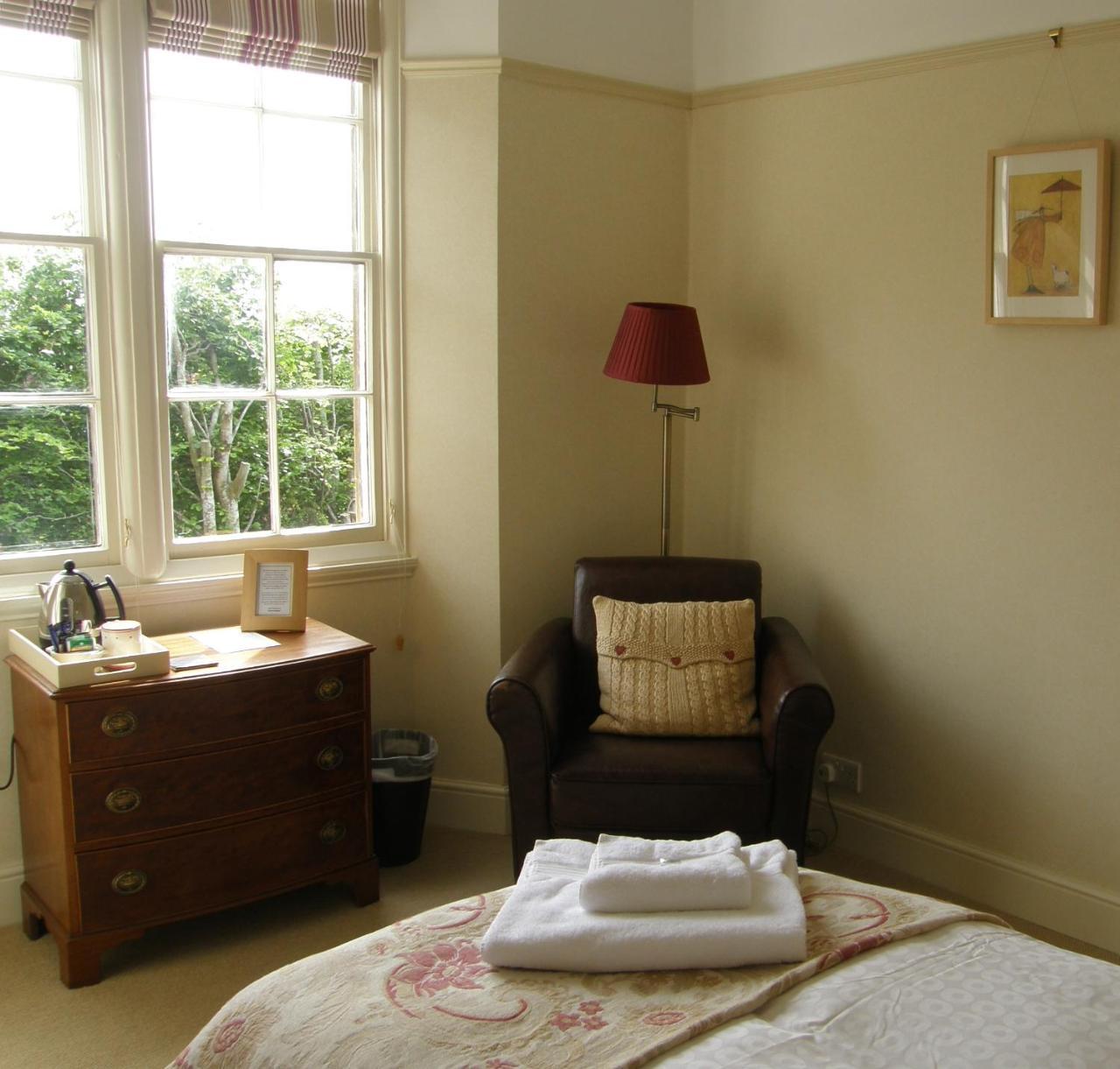 The Old Vicarage B & B Barnstaple Exterior foto